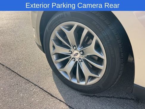 Used 2018 Ford Taurus Limited image 11