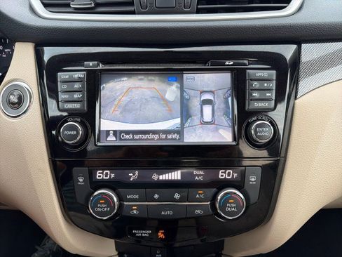 Used 2016 Nissan Rogue SL w/ SL Premium Package FWD image 27