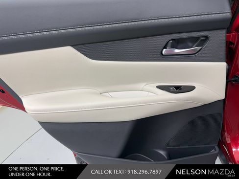Used 2025 Nissan Murano SL AWD/4WD image 29