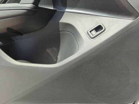 New 2026 Volkswagen Tiguan SE AWD/4WD image 35
