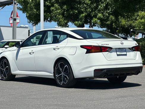 Certified 2024 Nissan Altima 2.5 SR FWD image 6