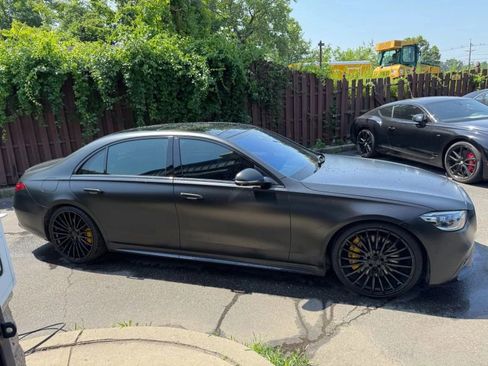 Used 2022 Mercedes-Benz S 500 S 500 4matic Sedan 4D image 4