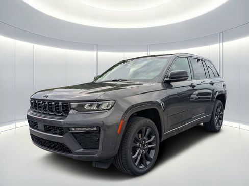 New 2026 Jeep Grand Cherokee Limited AWD/4WD image 8