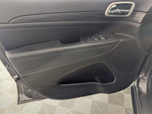 Certified 2021 Jeep Grand Cherokee Laredo X RWD image 10