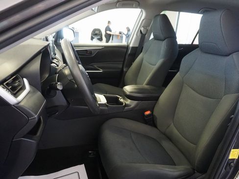 Certified 2022 Toyota RAV4 LE image 16