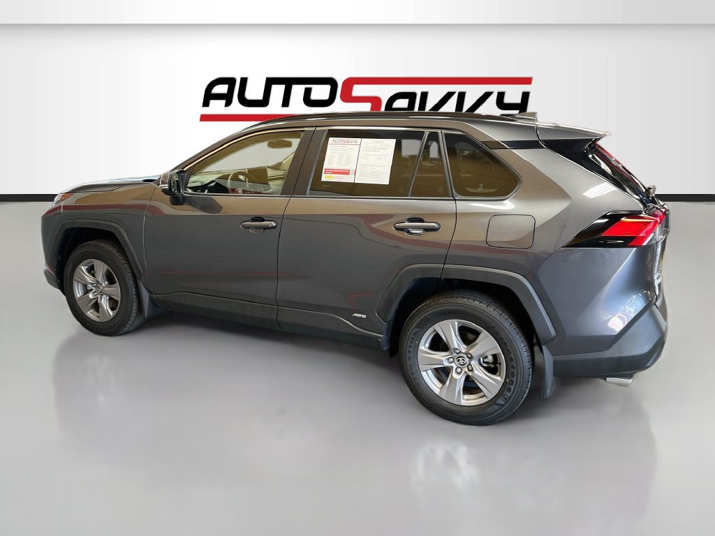 Used 2025 Toyota RAV4 XLE w/ Weather Package AWD/4WD image 4