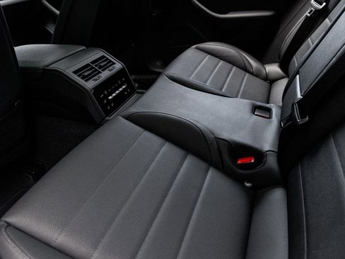 New 2025 Porsche Panamera image 26