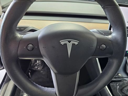 Used 2019 Tesla Model 3 Standard Range Plus RWD image 15