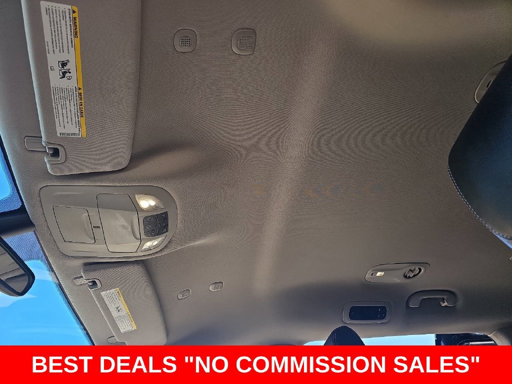 Used 2024 Chrysler Pacifica Touring-L FWD image 31
