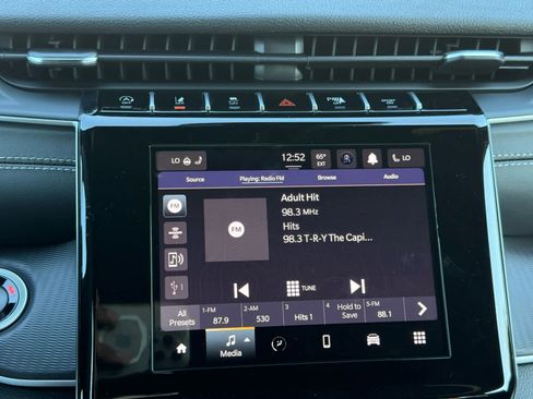 New 2025 Jeep Grand Cherokee L Laredo image 20