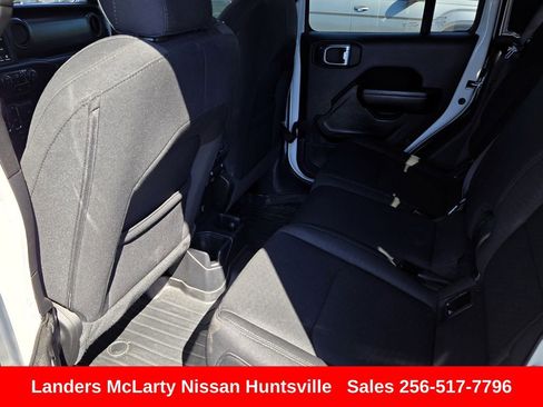 Used 2021 Jeep Gladiator Sport image 14