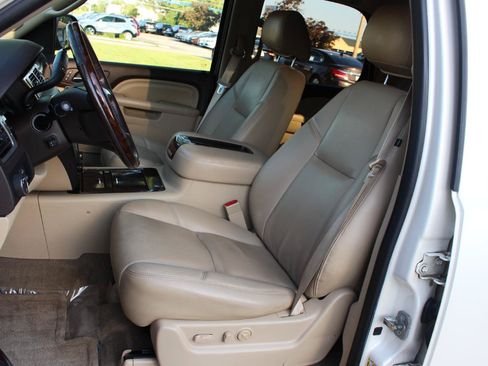 Used 2013 GMC Yukon Denali AWD/4WD image 15
