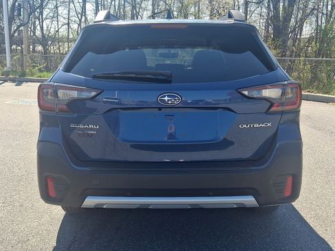 Used 2022 Subaru Outback Limited image 5