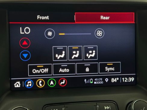 Used 2023 GMC Acadia SLT FWD image 25