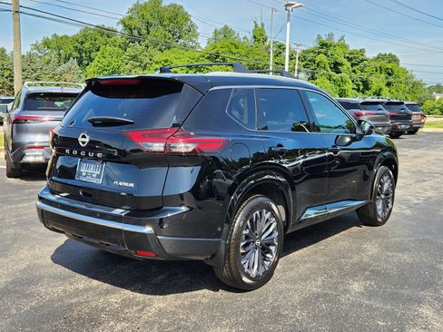 Used 2025 Nissan Rogue Platinum FWD image 4