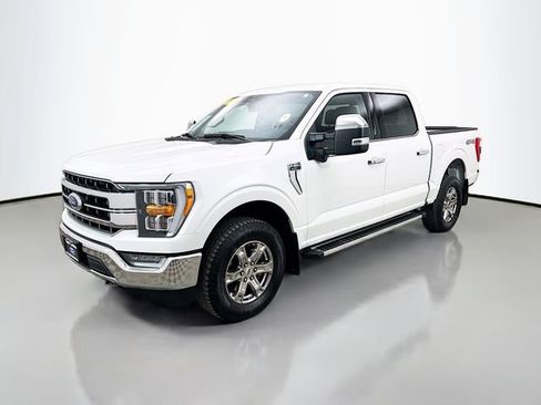 Used 2023 Ford F150 Lariat w/ Trailer Tow Package image 3