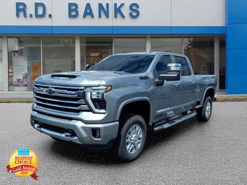 Used 2026 Chevrolet Silverado 3500 High Country w/ High Country Premium Package AWD/4WD image 1