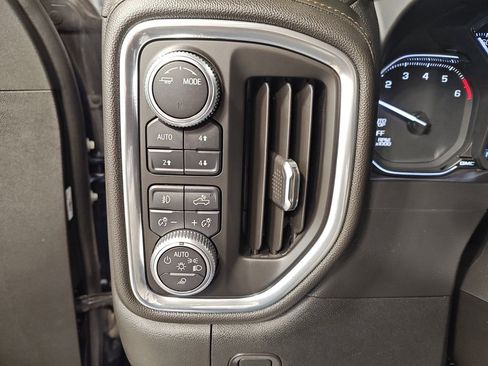 Used 2020 GMC Sierra 1500 AT4 image 31