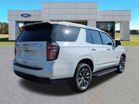 Used 2021 Chevrolet Tahoe LT w/ LT Signature Package RWD image 2