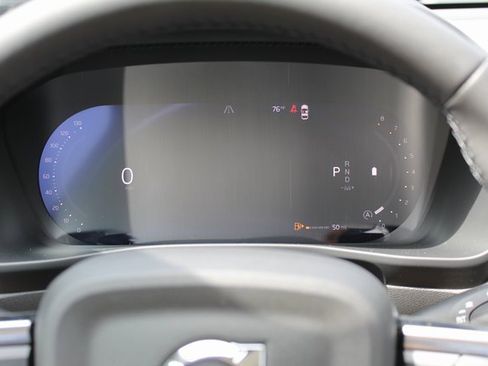 New 2026 Volvo XC40 B5 Plus w/ Protection Package Premier image 32