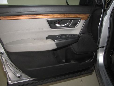 Used 2022 Honda CR-V EX image 10