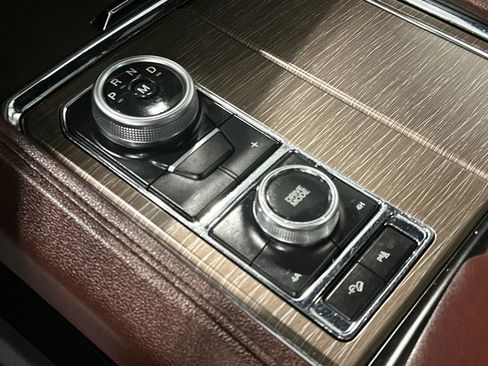 Used 2022 Ford Expedition Max Limited image 28