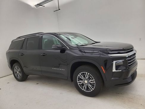 New 2026 Chevrolet Traverse LT w/ Driver Confidence Package image 1