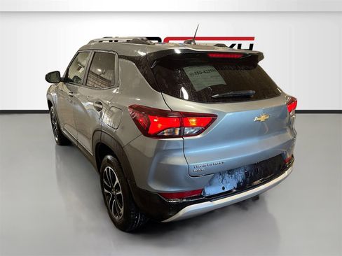 Used 2024 Chevrolet TrailBlazer LT w/ Convenience Package image 5