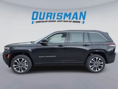 New 2025 Jeep Grand Cherokee Overland w/ Adv Protech Group III AWD/4WD image 7