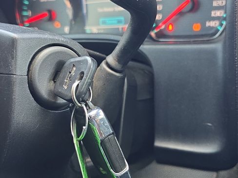 Used 2017 Chevrolet Silverado 1500 LTZ Z71 w/ LTZ Plus Package image 24