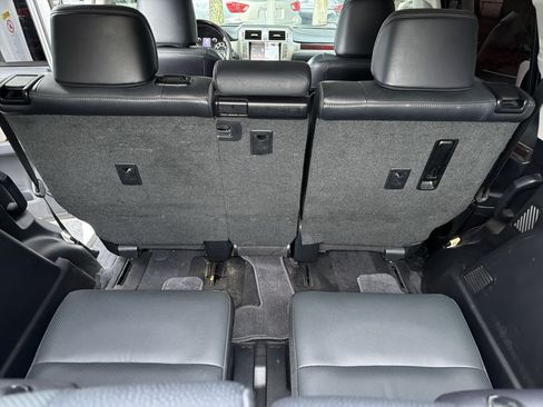 Used 2017 Lexus GX 460 Premium w/ Premium Package AWD/4WD image 46