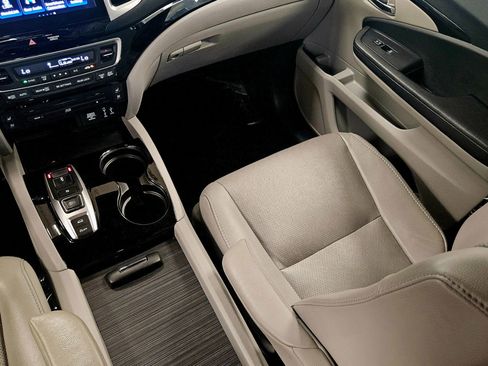 Used 2018 Honda Pilot Elite image 10