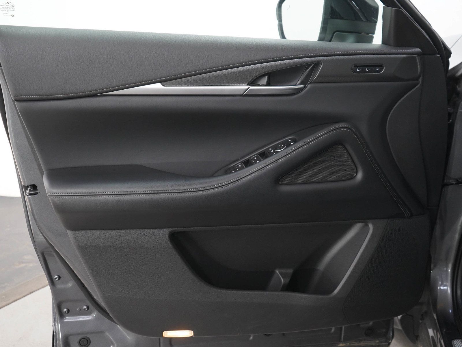 Used 2025 INFINITI QX60 Luxe AWD/4WD image 23
