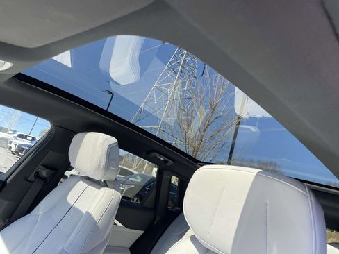 New 2025 Cadillac Lyriq Luxury image 19