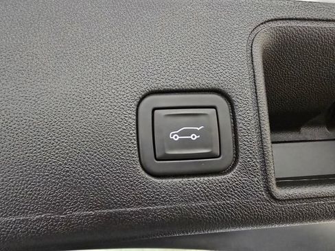 Used 2024 GMC Terrain SLE w/ Driver Convenience Package AWD/4WD image 35