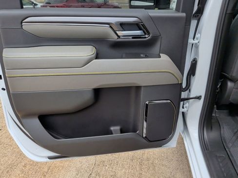 New 2026 Chevrolet Silverado 2500 ZR2 image 35