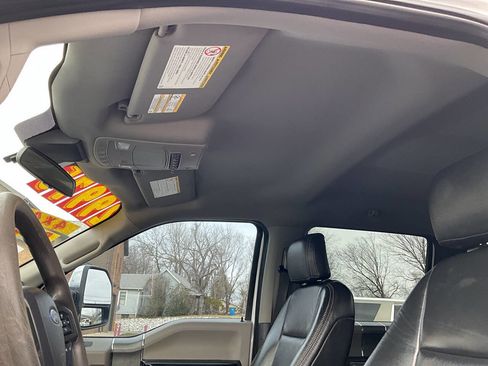 Used 2020 Ford F350 XLT w/ XLT Premium Package image 21