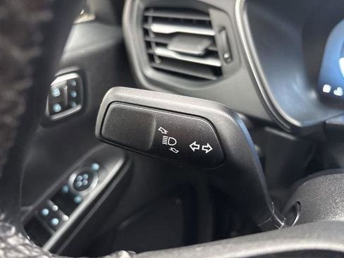Used 2025 Ford Escape Platinum AWD/4WD image 22