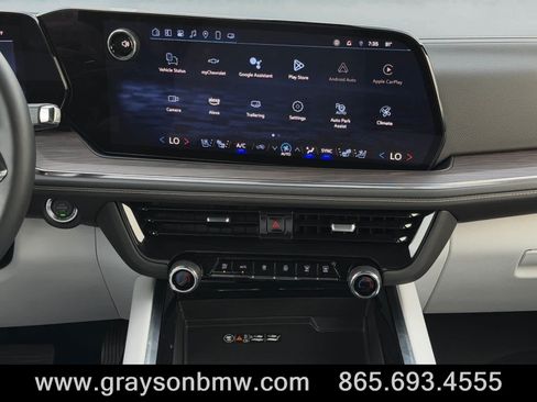Used 2025 Chevrolet Suburban Premier w/ Sun And Tow Package AWD/4WD image 21