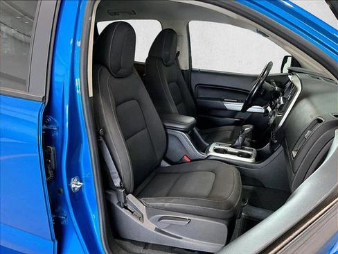 Used 2022 Chevrolet Colorado LT RWD image 9