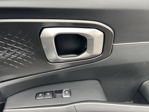 Used 2021 Kia Sorento S w/ Panoramic Sunroof Package image 35