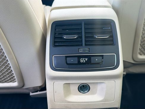 Used 2021 Audi A4 2.0T Premium w/ Convenience Package image 19