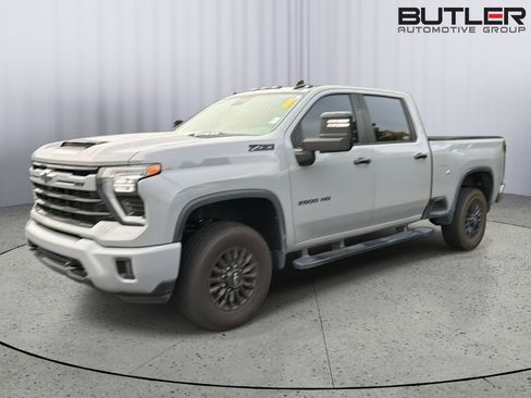 Used 2024 Chevrolet Silverado 2500 LT w/ Z71 Sport Edition AWD/4WD image 10