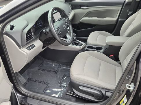 Used 2020 Hyundai Elantra Value Edition FWD image 10