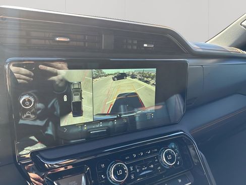 Used 2022 GMC Sierra 1500 AT4 w/ AT4 Premium Package image 38