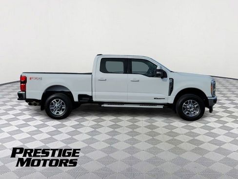 Used 2023 Ford F350 Lariat AWD/4WD image 8