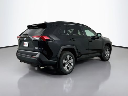Used 2023 Toyota RAV4 XLE w/ Convenience Package AWD/4WD image 7