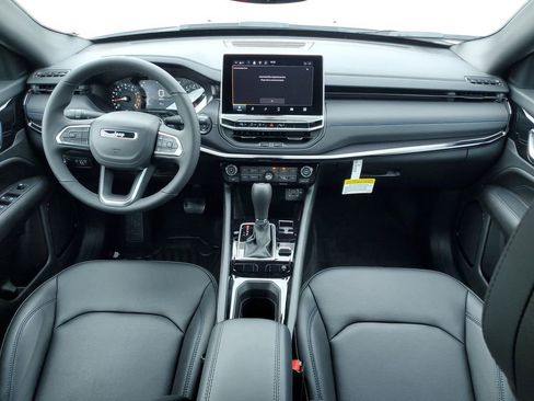 New 2026 Jeep Compass Limited image 9