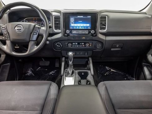 Used 2022 Nissan Frontier SV AWD/4WD image 27