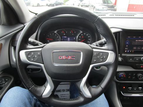 Used 2021 GMC Terrain SLE w/ Driver Convenience Package AWD/4WD image 18